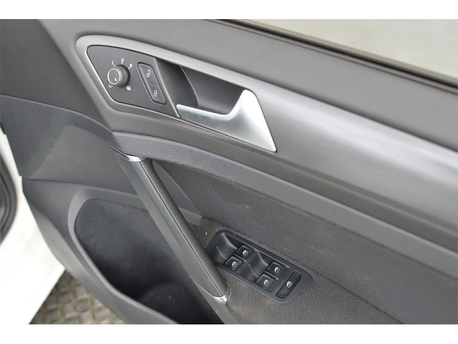 Volkswagen Golf 1.2 TSI DSG MK7.5 COMFORTLINE *DIG DASH*REVERSE CAM*CARPLAY*ANDROID* — thumbnail 24