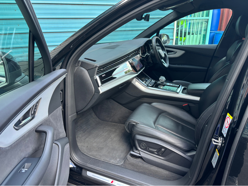 2023 Audi Q7 3.0L Diesel For Sale Images