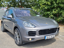 2015 Porsche Cayenne 3L Petrol Plug-in Hybrid For Sale Images