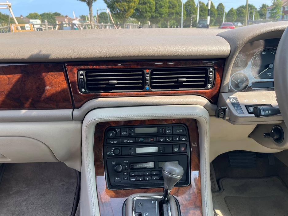 1996 Jaguar Sovereign 4.1L Petrol For Sale Images