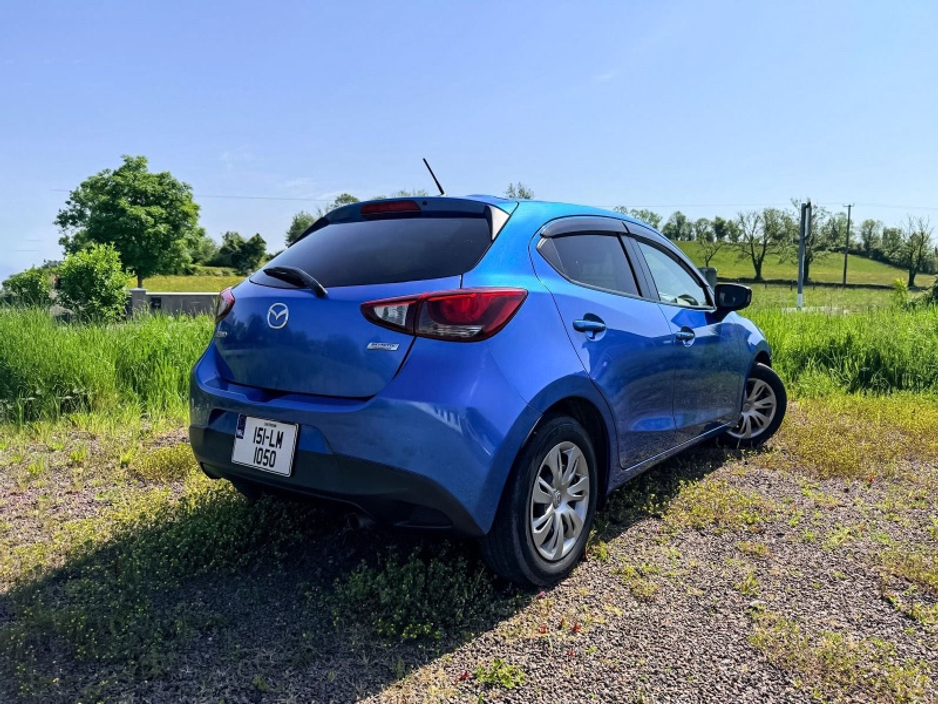 Mazda Demio SkyActive — thumbnail 2