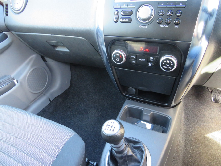Suzuki SX4 IAWD 2L DIESEL 4DR 2.0 D — thumbnail 15