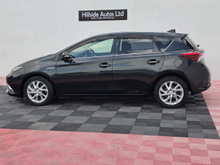 2016 Toyota Auris 1.8L Petrol Hybrid For Sale Images