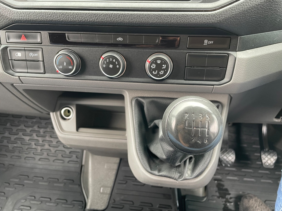 2022 Volkswagen Crafter 2L Diesel For Sale Images