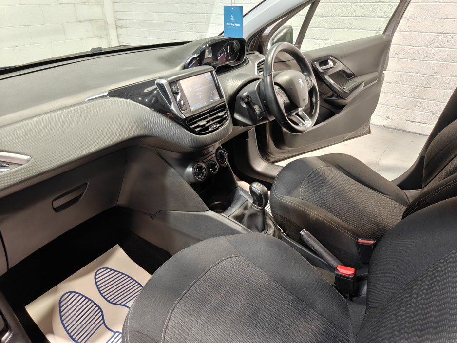 Peugeot 208 ACTIVE 1.2 68 6.2 4DR — thumbnail 17