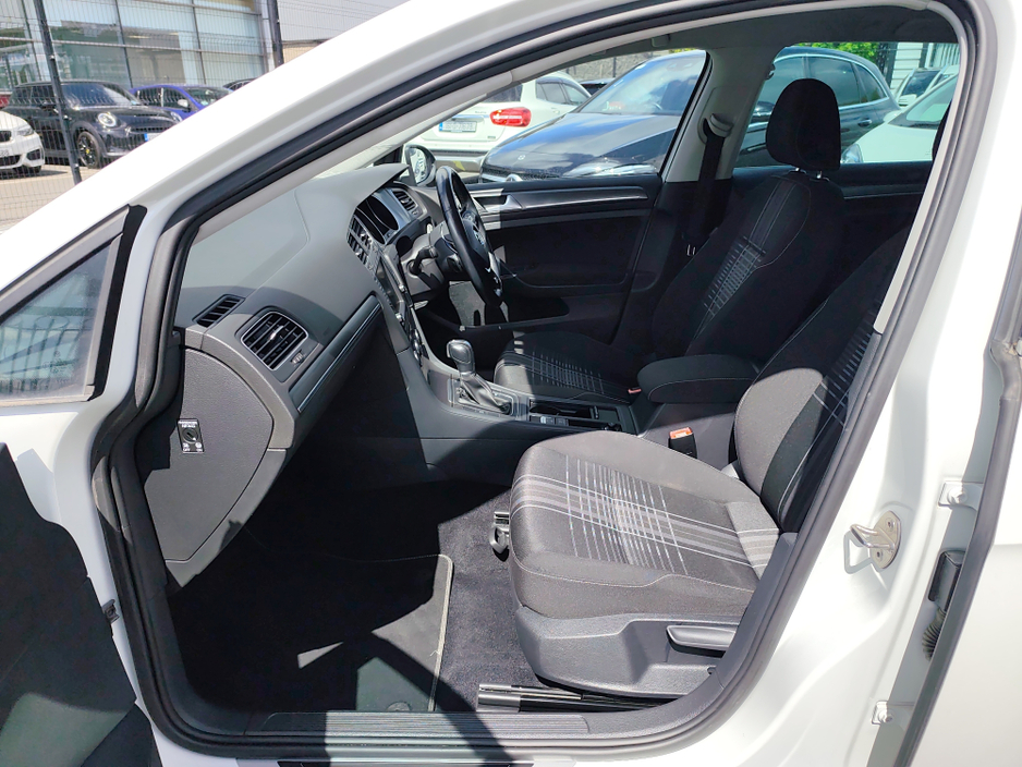 Volkswagen Golf 1.2 Petrol Auto Estate — thumbnail 11