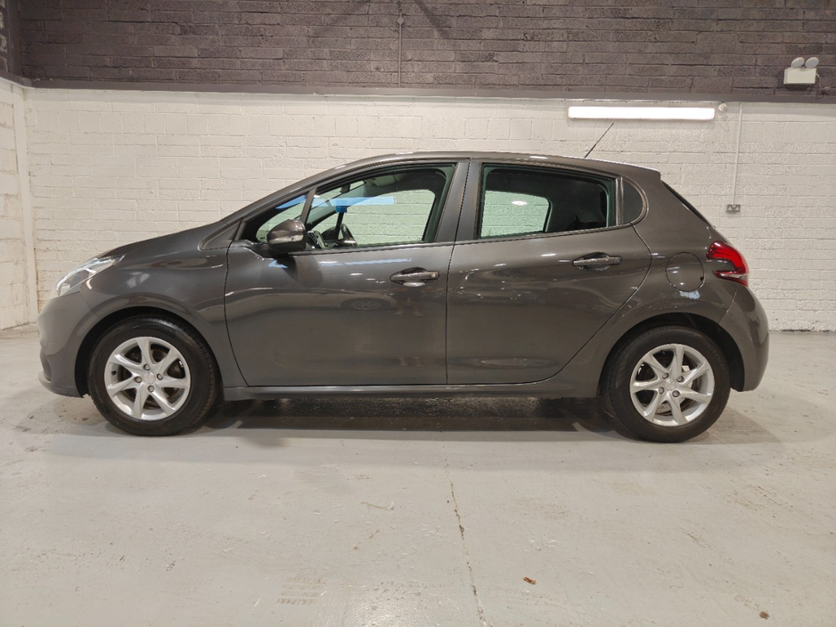 Peugeot 208 ACTIVE 1.2 68 6.2 4DR — thumbnail 4