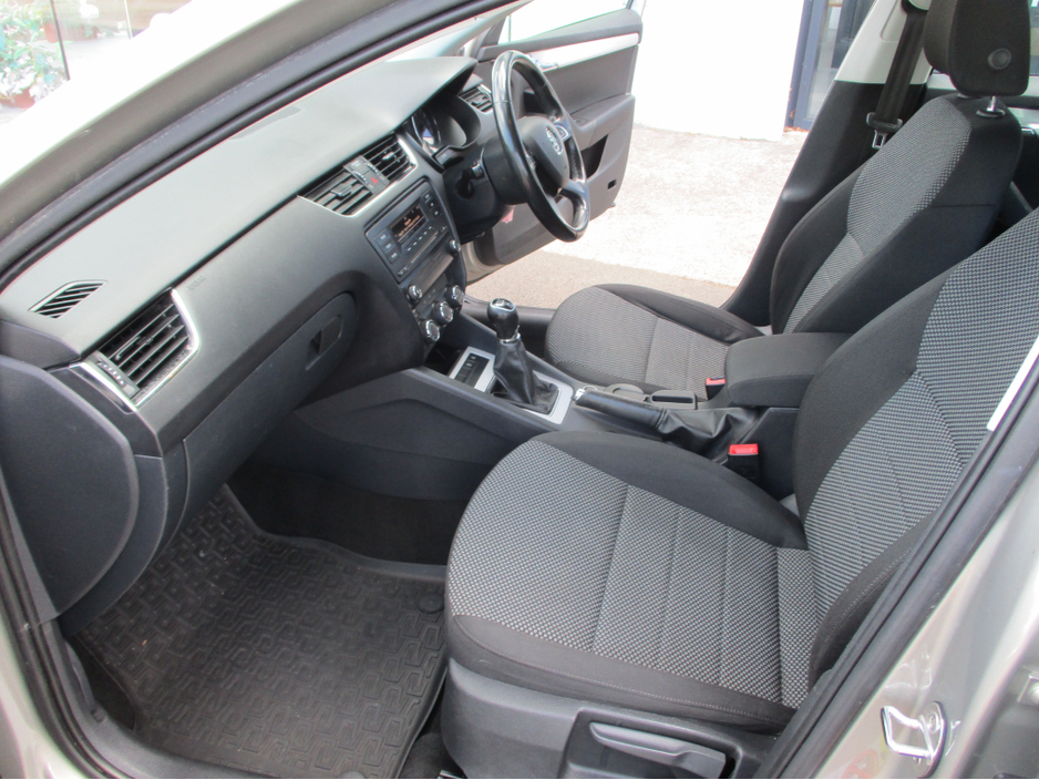 2014 Skoda Octavia 1.6L Diesel For Sale Images