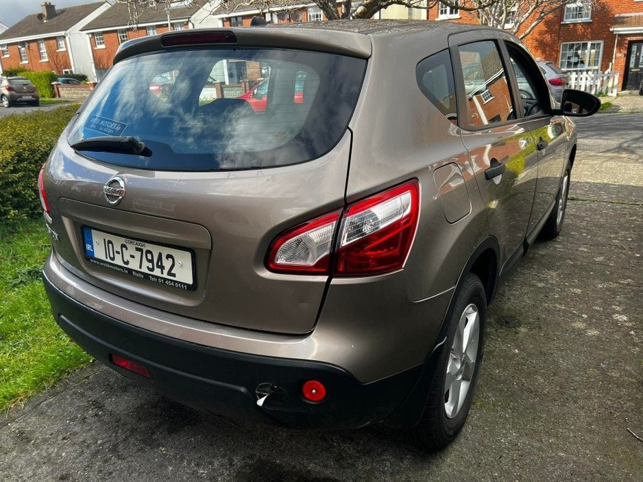Nissan Qashqai 2.0 XE Hatchback Petrol Automatic (140bhp) — thumbnail 3