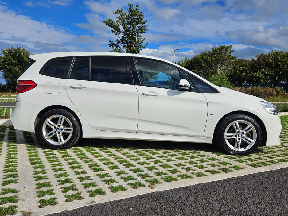 BMW 2 Series 218d M Sport — thumbnail 8