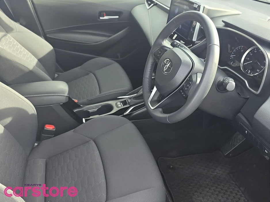 Toyota Corolla Sports Hybrid G — thumbnail 12