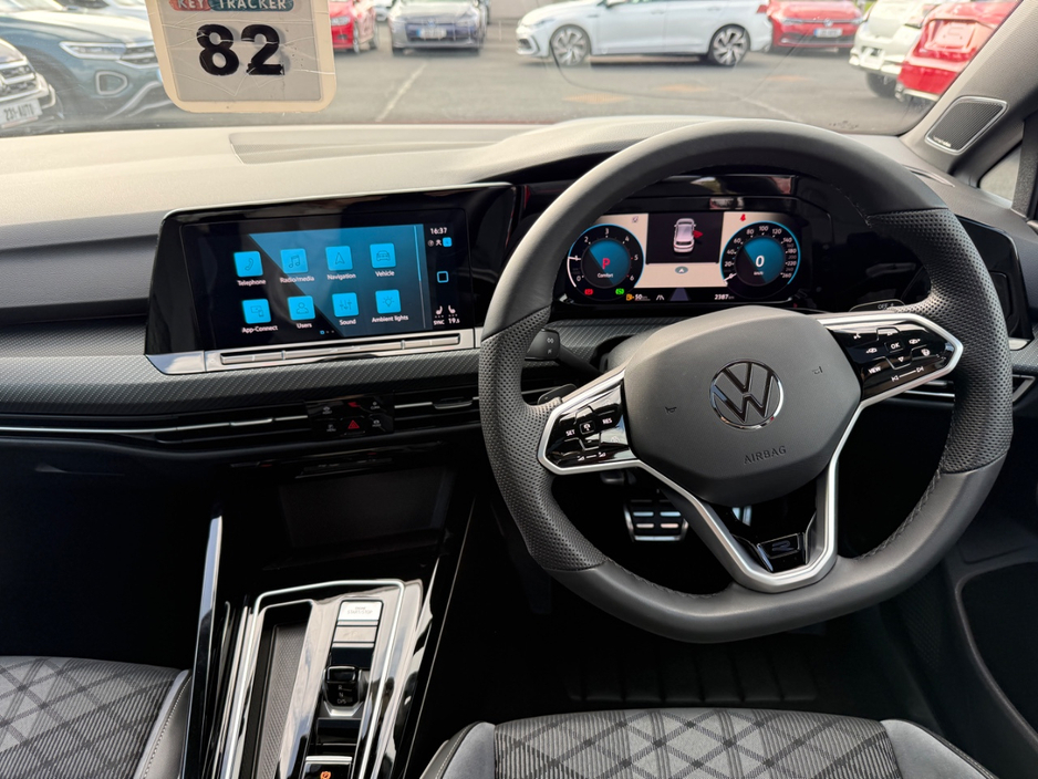 2024 Volkswagen Golf 2L Diesel For Sale Images