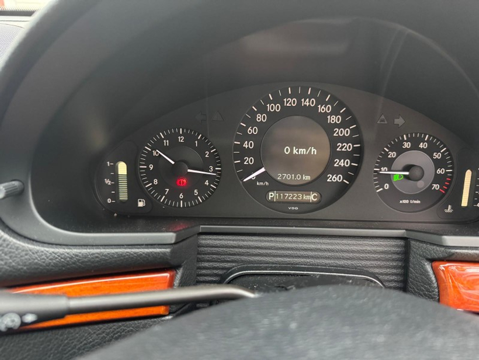 Mercedes-Benz E Class E200 KOMPRESSOR — thumbnail 9