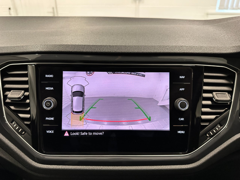 2021 Volkswagen T-Roc 2L Diesel For Sale Images