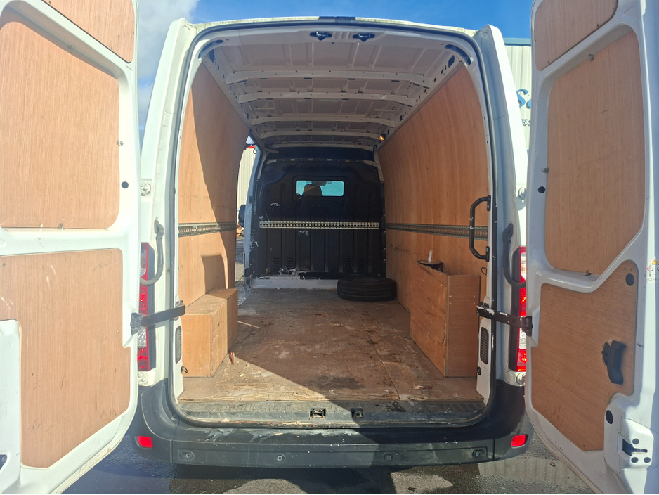 2023 Renault Master 2.3L Diesel For Sale Images