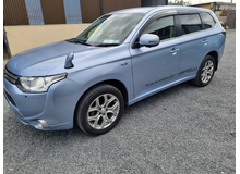 Mitsubishi Outlander PHEV DLA-GG2W 5DR AU AUTO