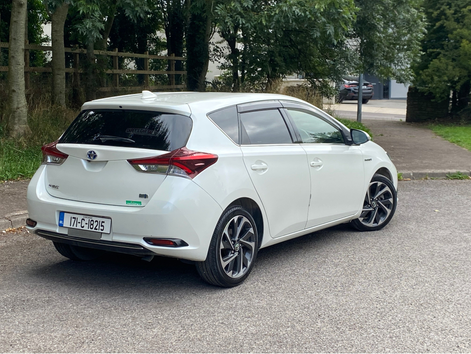 2017 Toyota Auris 1.8L Hybrid For Sale Images