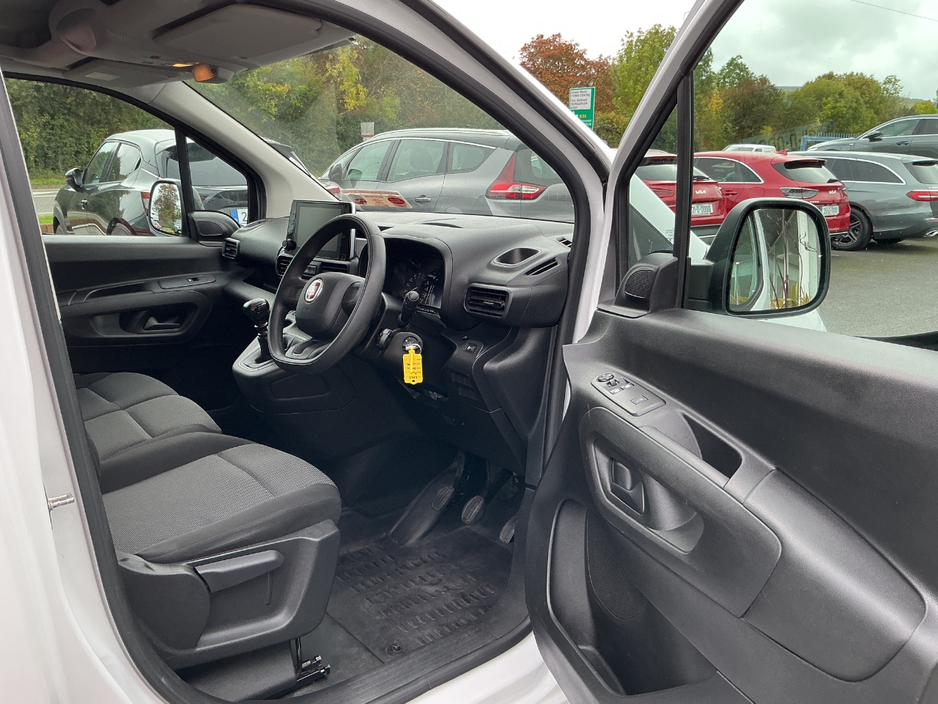2023 Fiat Doblo 1.5L Diesel For Sale Images