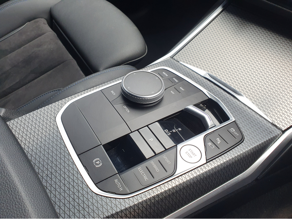 2023 BMW 3 Series 2L Petrol Plug-in Hybrid For Sale Images