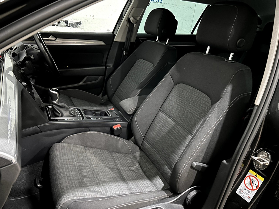 2022 Volkswagen Passat 2L Diesel For Sale Images