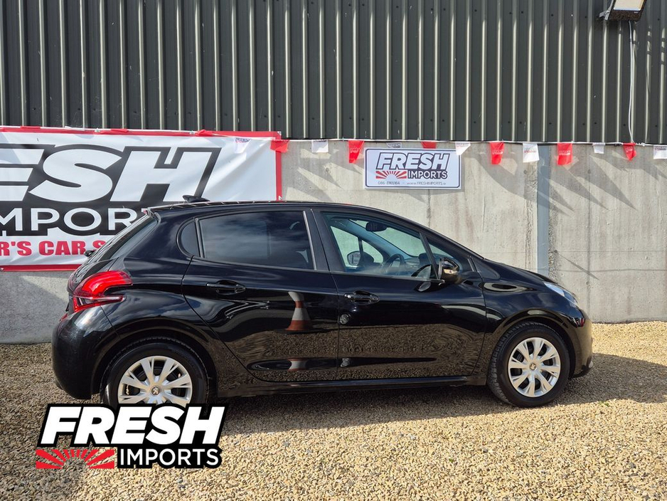 Peugeot 208 *STYLE MODEL* — thumbnail 26