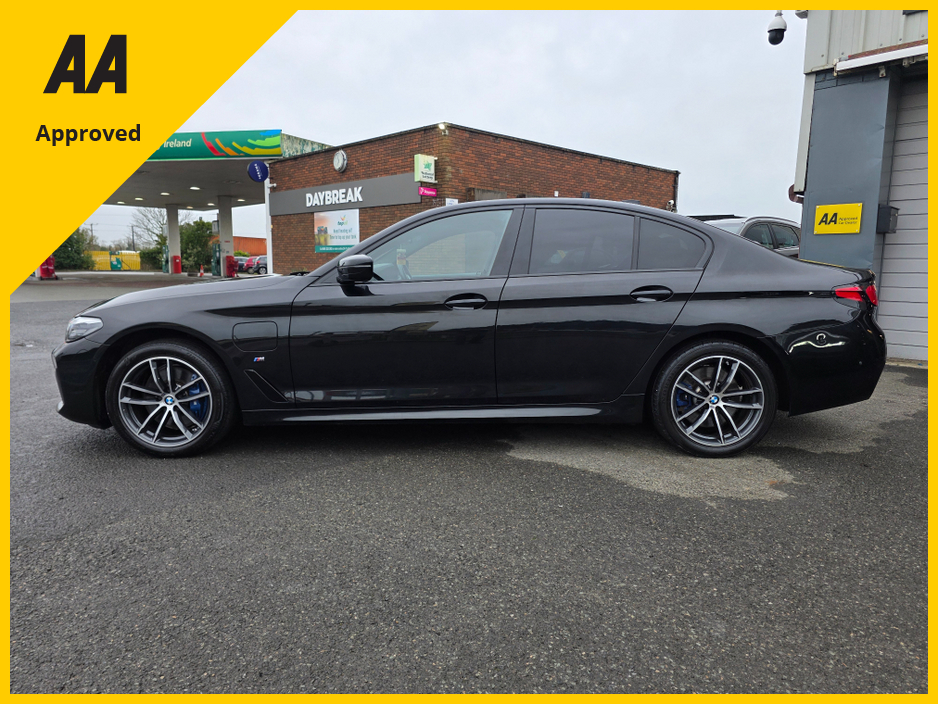 2021 BMW 5 Series 2L Petrol Plug-in Hybrid For Sale Images