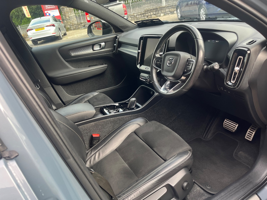 2021 Volvo XC40 1.5L Hybrid For Sale Images