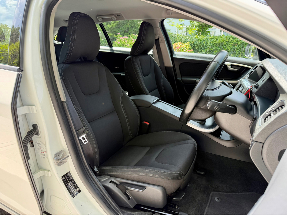 2014 Volvo V60 1.6L Diesel For Sale Images