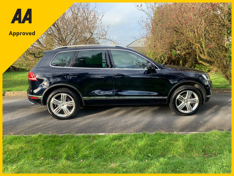 VOLKSWAGEN TOUAREG