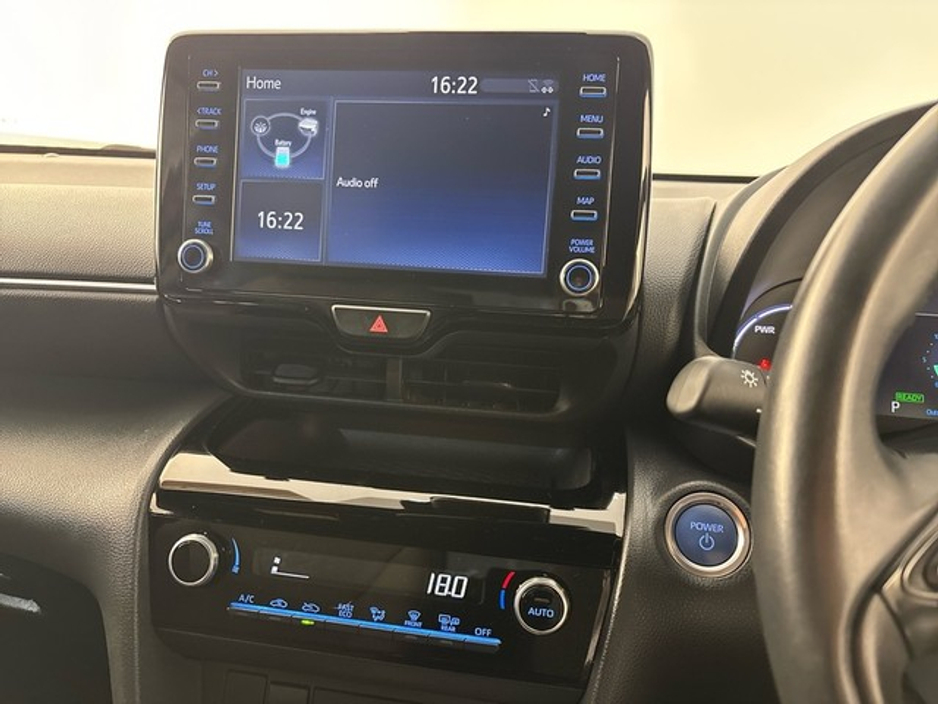 Toyota Yaris Cross LUNA SPORT 4DR AUTO — thumbnail 15