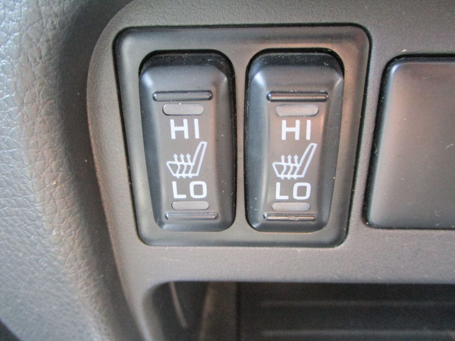 2019 Mitsubishi L200 2.4L Diesel For Sale Images