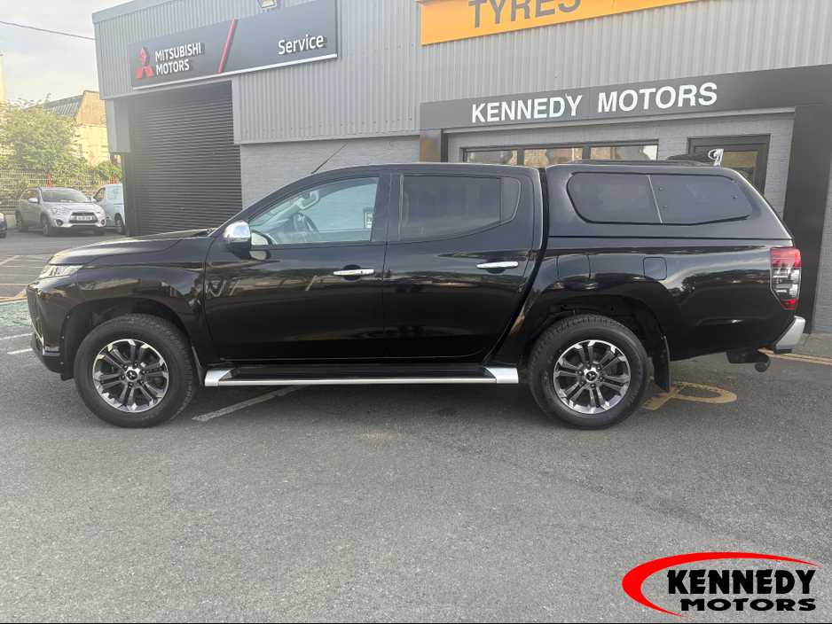 2022 Mitsubishi L200 2.3L Diesel For Sale Images