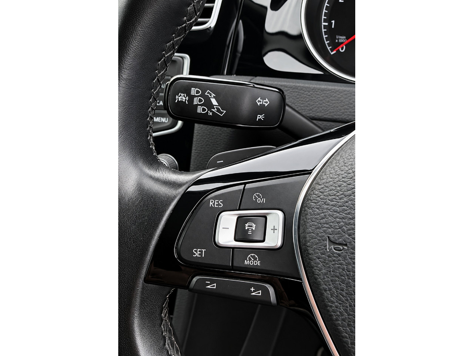 2017 Volkswagen Golf 1.4L Petrol For Sale Images