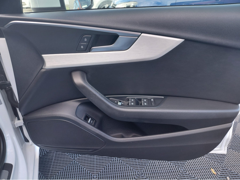 Audi A4 AUDI A4 1.4TFSI, S-LINE,FULLY LOADED WITH SPEC — thumbnail 11