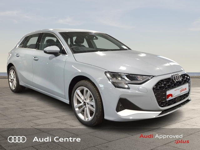 2025 AUDI A3 SB 30 TDI 115HP SE Price new was € 43,030