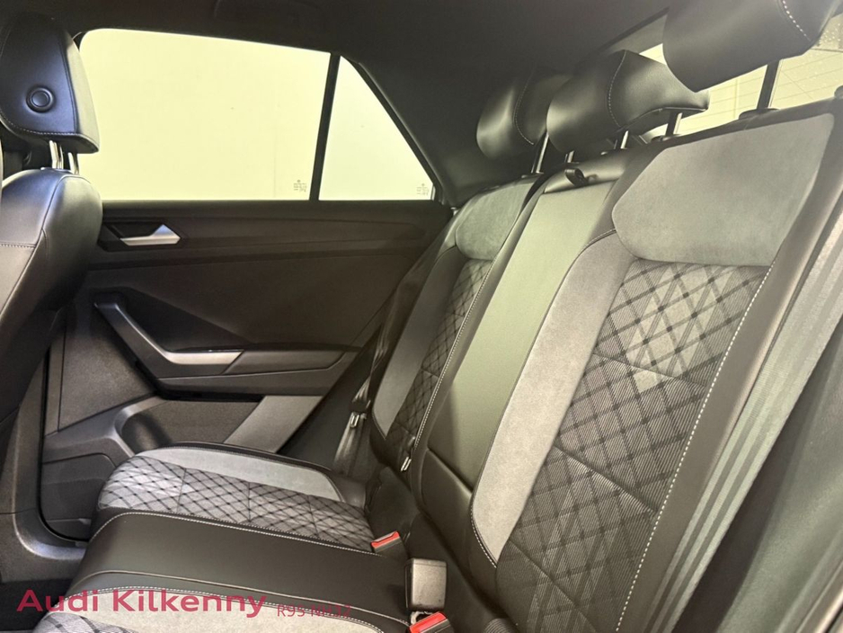 Volkswagen T-Roc R-Line 75 2.0 TDI M6F 116HP with Winter Pack etc "Price Includes €2,000 Scrappage" — thumbnail 13