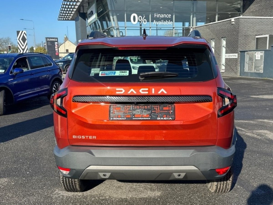 2026 Dacia Bigster 1.2L Petrol Hybrid For Sale Images