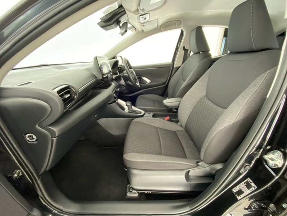 Toyota Yaris Luna Hybrid — thumbnail 6
