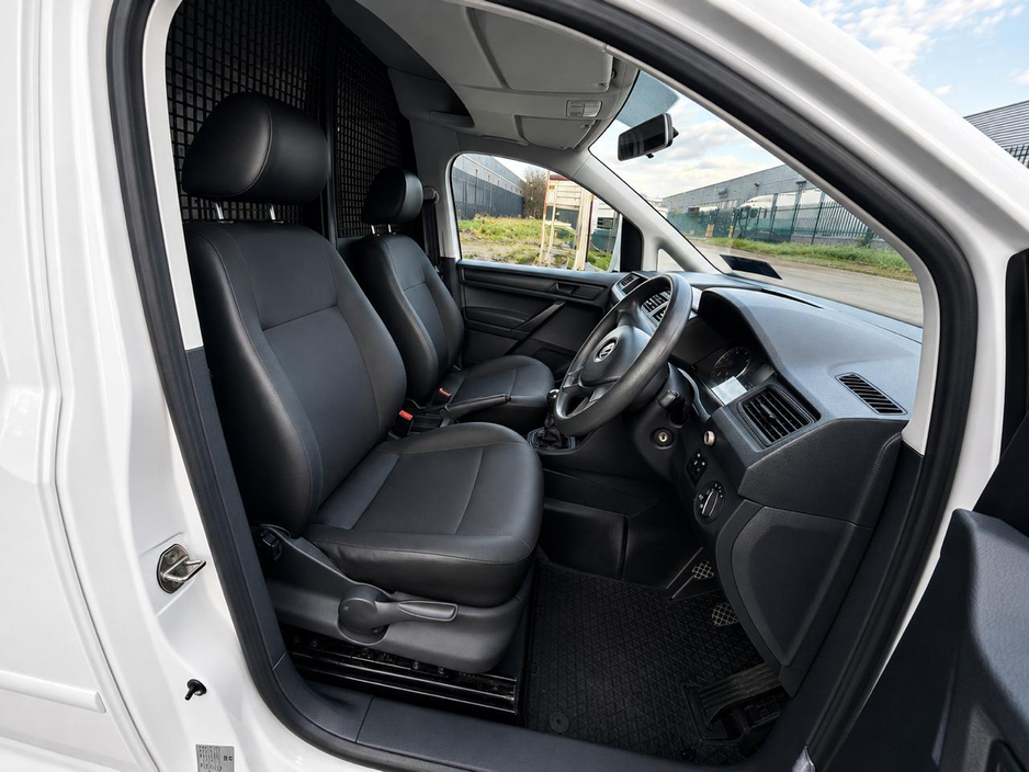 2019 Volkswagen Caddy 2L Diesel For Sale Images