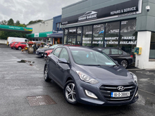Hyundai i30 1.6 DELUXE 5DR