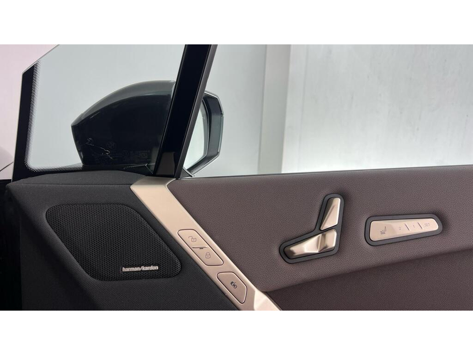 2022 BMW iX 0L Electric For Sale Images