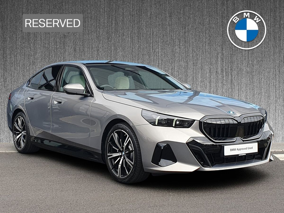 2026 BMW 5 Series 2L Petrol Plug-in Hybrid For Sale Images