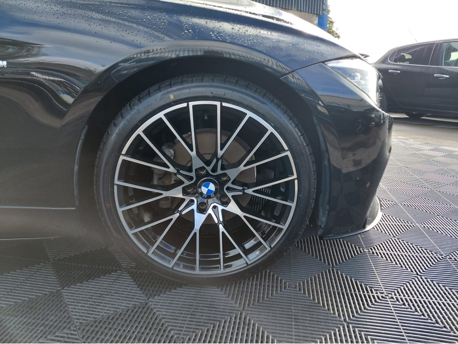 BMW 3 Series BMW 320i M-sport, 2.0 Petrol, loaded with spec — thumbnail 2