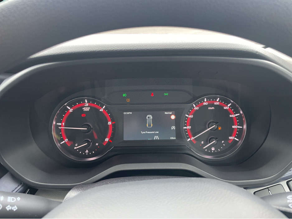 2026 Maxus Deliver 9 2L Diesel For Sale Images