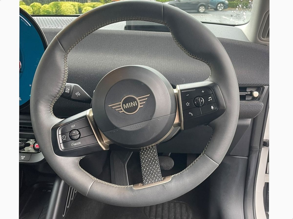 2025 MINI Hatch 0L Electric For Sale Images