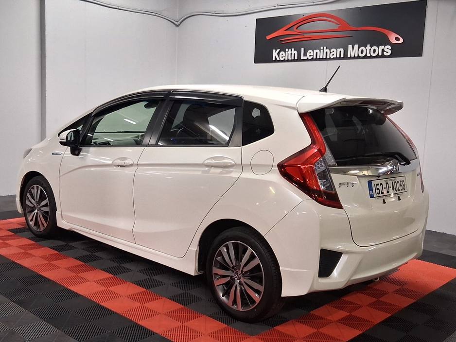Honda Fit Hybrid ,Automatic — thumbnail 3