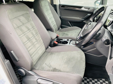 2021 Volkswagen Touran 2L Diesel For Sale Images