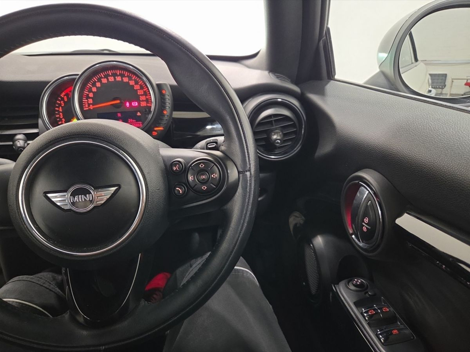 2016 MINI Convertible 2L Petrol For Sale Images