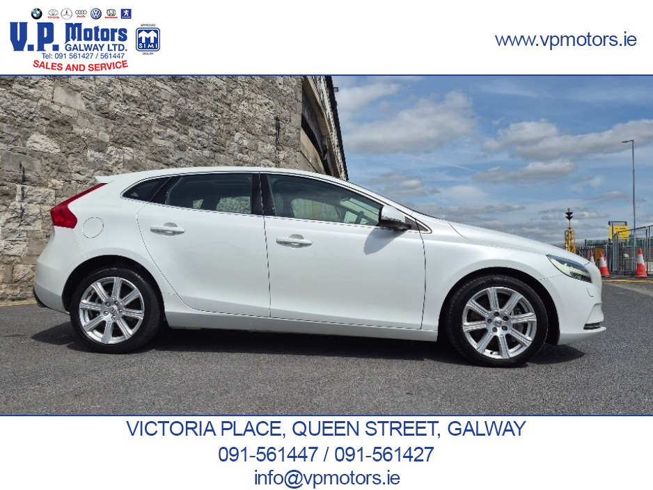 2019 Volvo V40 1.5L Petrol For Sale Images