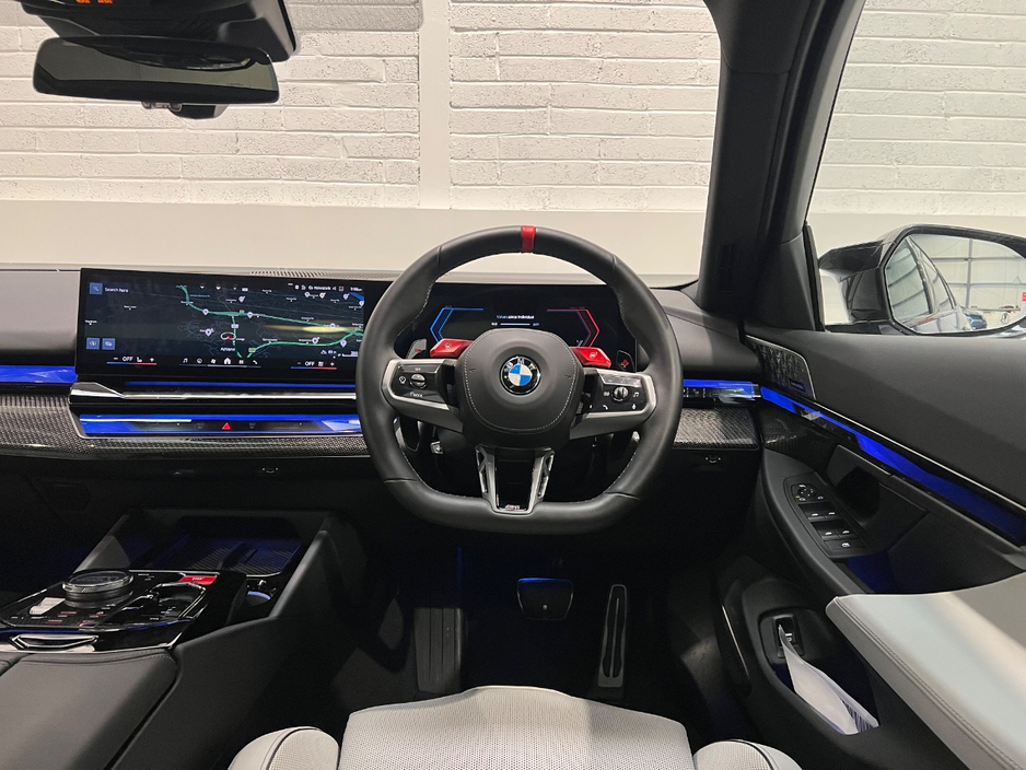 2025 BMW M5 4.5L Petrol Plug-in Hybrid For Sale Images